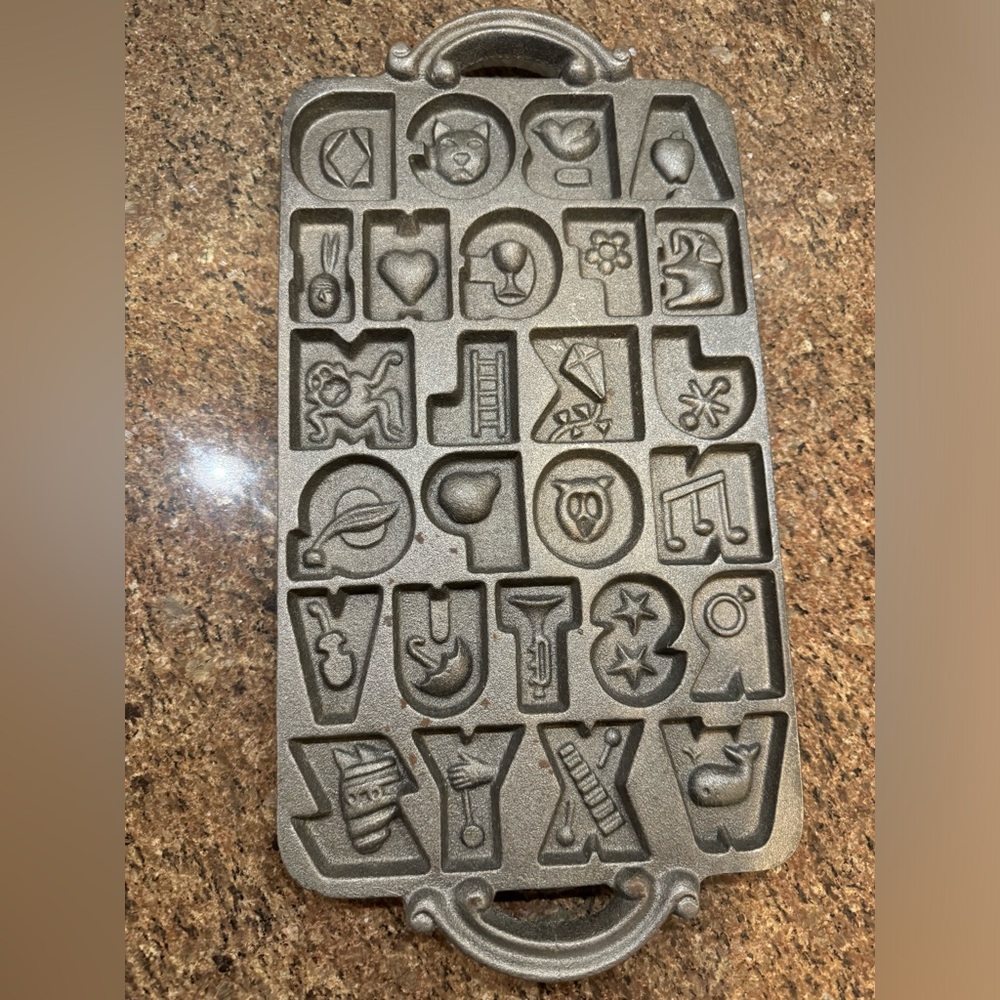 John Wright Cast Iron Alphabet Cookie Mold 1985 With Original Box. Vintage - Picture 2 of 10